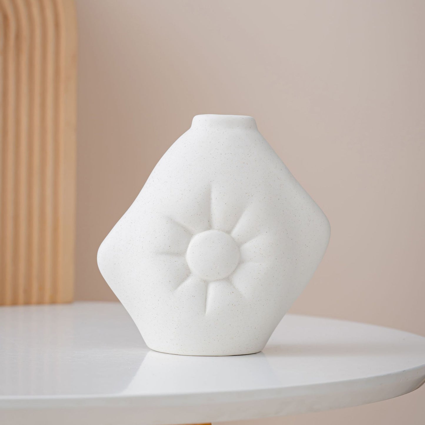 Holding Pillow Vase Ceramic Ornament Vase Ceramic Premium Sense Crafts Home Decoration Factory Direct Sale