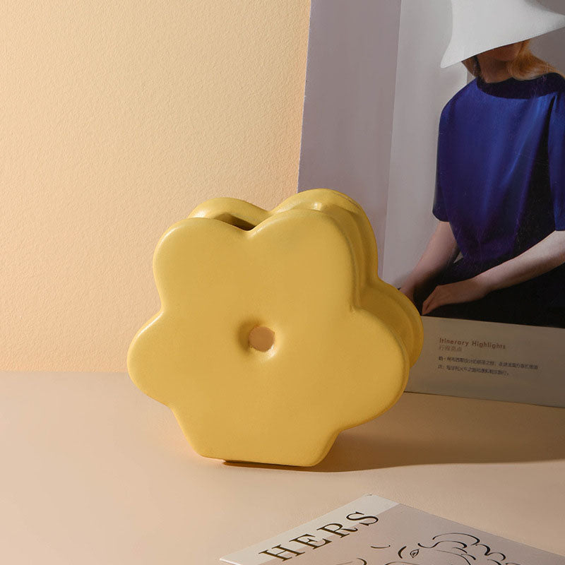 Ins Style Cute Flower Ceramic Vase Arrangement Living Room Flower Arrangement Creative Dining Table Floral Decoration Bouquet Flower Vessel