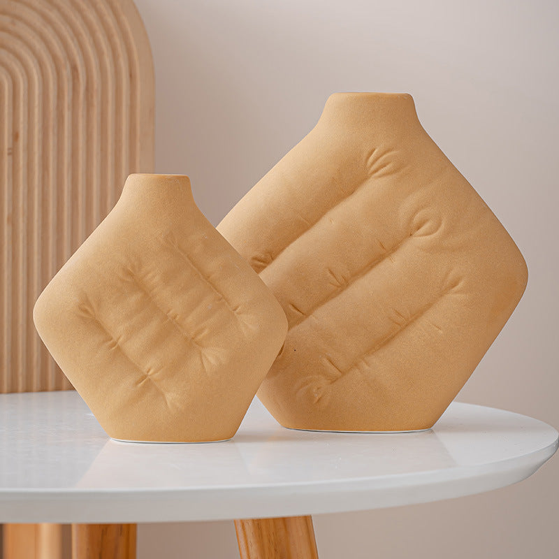 Holding Pillow Vase Ceramic Ornament Vase Ceramic Premium Sense Crafts Home Decoration Factory Direct Sale