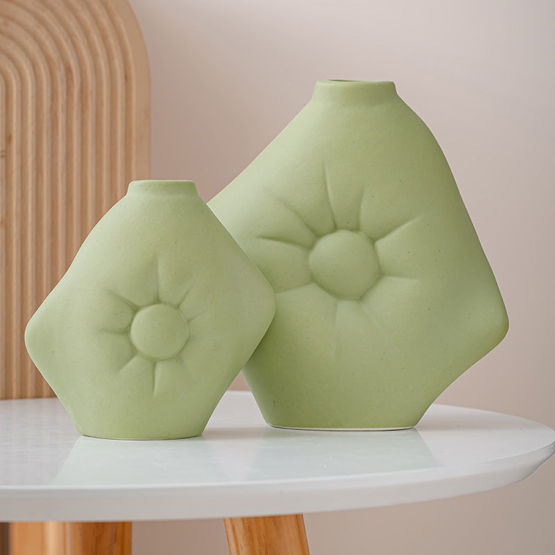 Holding Pillow Vase Ceramic Ornament Vase Ceramic Premium Sense Crafts Home Decoration Factory Direct Sale