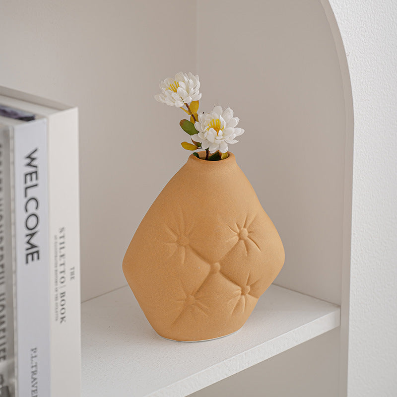 Holding Pillow Vase Ceramic Ornament Vase Ceramic Premium Sense Crafts Home Decoration Factory Direct Sale