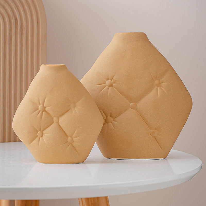Holding Pillow Vase Ceramic Ornament Vase Ceramic Premium Sense Crafts Home Decoration Factory Direct Sale