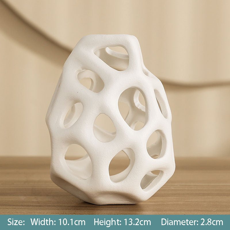 Modern Minimalist Ceramic Geometric Hollow Minimalist Creative Decoration Fashion Home Sample Room Soft Decorations Ornament