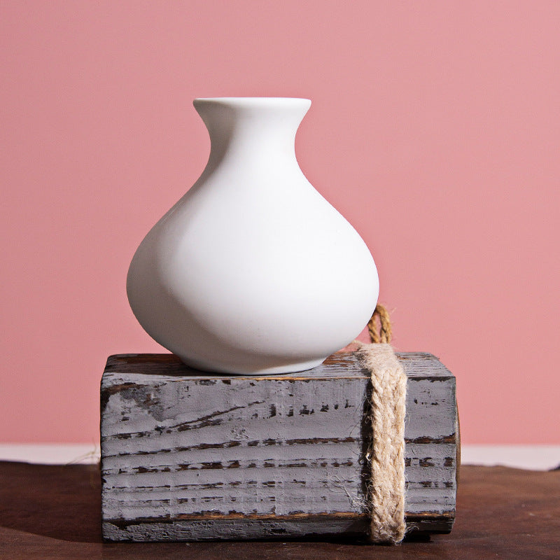 Ins Flower Arrangement Ceramic Small Vase White Vase Crafts Flower Arrangement Aromatherapy Vase Living Room Ceramic Wholesale