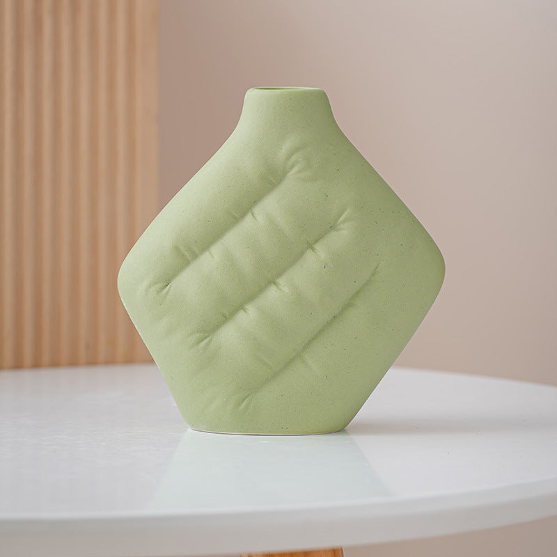 Holding Pillow Vase Ceramic Ornament Vase Ceramic Premium Sense Crafts Home Decoration Factory Direct Sale