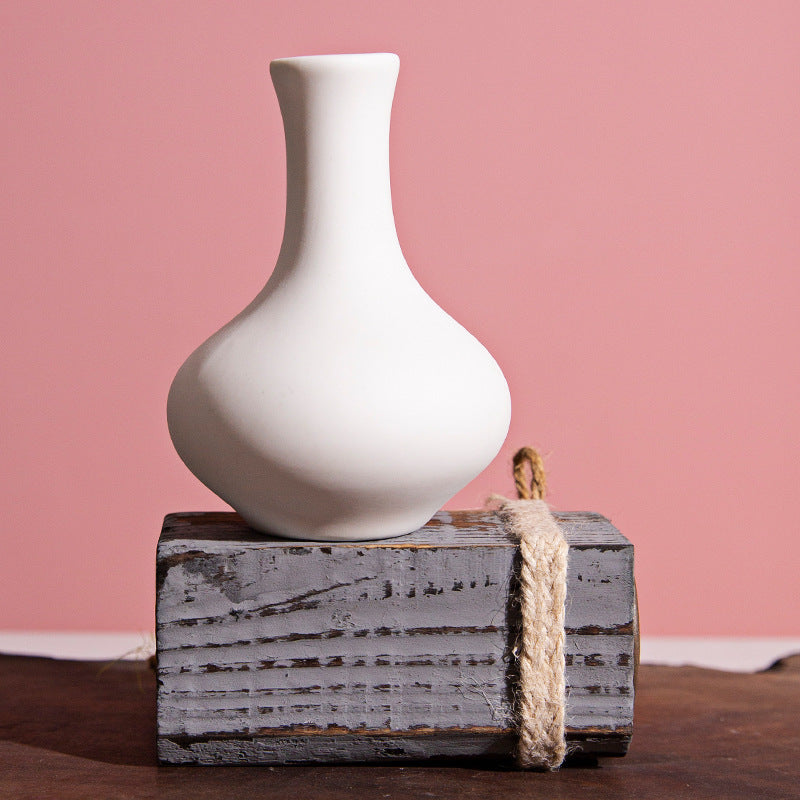 Ins Flower Arrangement Ceramic Small Vase White Vase Crafts Flower Arrangement Aromatherapy Vase Living Room Ceramic Wholesale